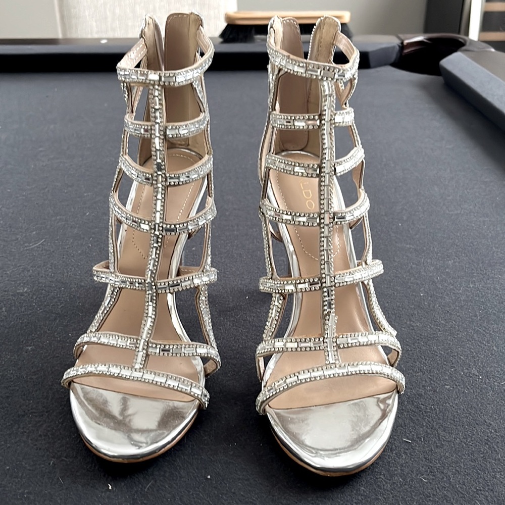 STUNNING ALDO HEELS